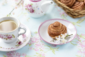 wafers with caramel and honey