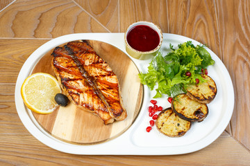 grilled fish with potatoes
