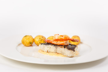 grilled fish with potatoes