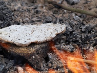 Rye flatbread on the fire