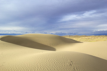 Fototapeta na wymiar Sand dunes. Gobi Desert, Mongolia.