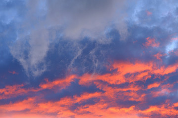 Fototapeta premium Fiery cloud at sunset