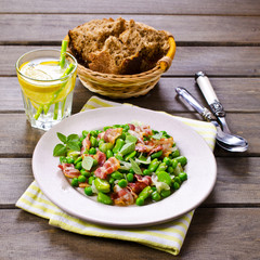 Fried bacon with vegetables