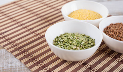 Dry split green peas