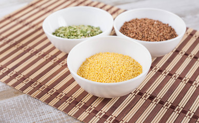 Dry split green peas