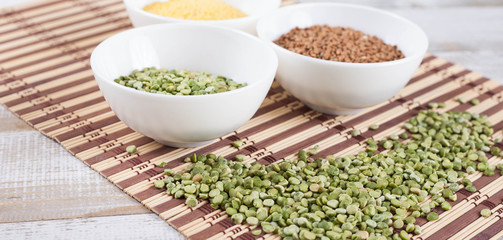 Dry split green peas