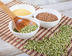 Dry split green peas