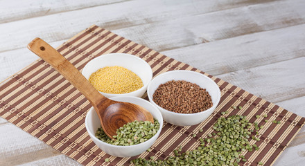 Dry split green peas