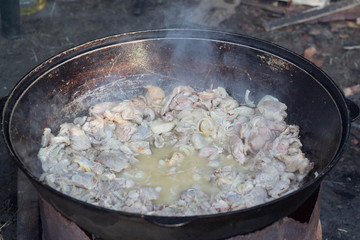  Meat with onion boiling