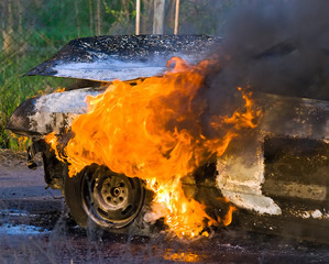 Burning car Fire suddenly started engulfing all the car