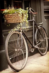 Foto op Canvas Vintage fiets en bloemenmand © Rixie
