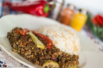 Minced meat zucchini with rice.