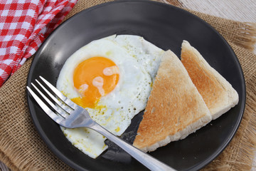 oeuf au plat 28072016