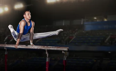 Zelfklevend Fotobehang portret van jonge man gymnasten © _italo_