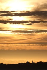 Obraz premium coucher de soleil sur la côte bretonne