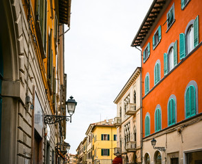 Fototapeta na wymiar street view of Old Town Pisa Tuscany, Italy