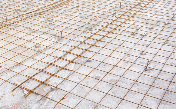 steel rod under filling of concrete floors