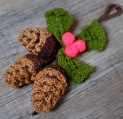 Xmas ornament, knitted Christmas pinecone