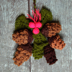 Xmas ornament, knitted Christmas pinecone