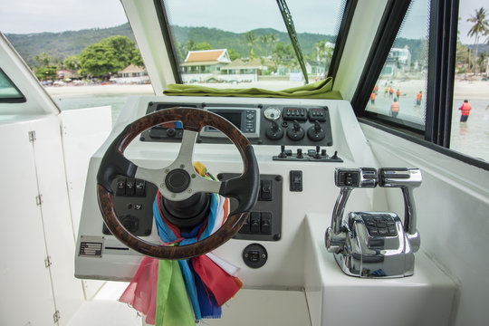steering boat