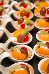  mini fruit tart in white cup