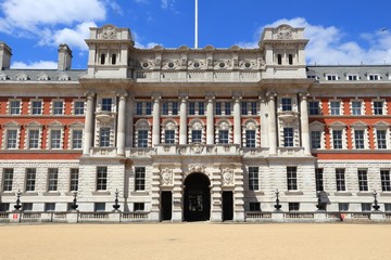 Fototapeta na wymiar Admiralty House, London