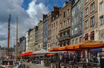 Obraz premium Embankment in Honfleur, France