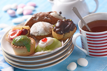 pasticcini assortiti