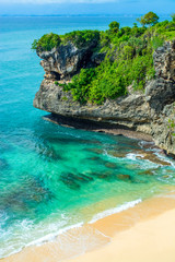 Belle plage de sable blanc à Bali
