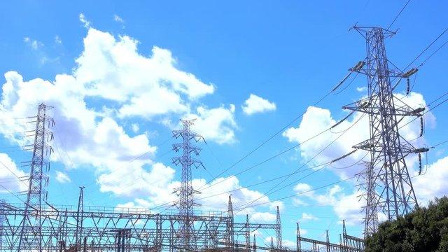 4K・夏雲と変電所・タイムラプス_3-448