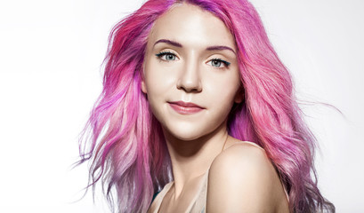 Naklejka premium beautiful woman with fluttering hair color pink