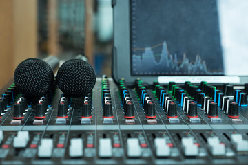 microphone and Microphone control