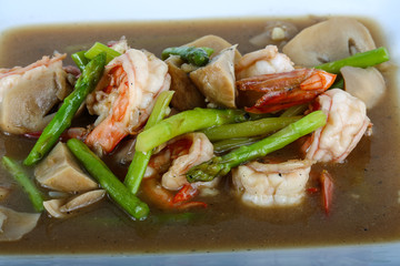 Shrimp and asparagus