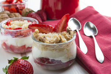 Dessert Healthy, quinoa, strawberry, nuts and yogurt.
