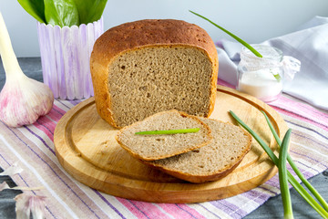 The cut loaf of bread. Selective focus