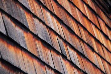 Holzbrettchen als Wandverkleidung