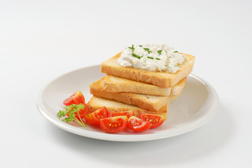 toasted white bread and creamy chives spread