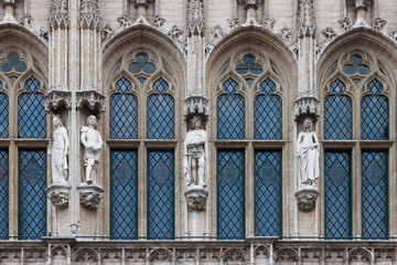 Fototapeta na wymiar Detail of the gothic architecture of the Town Hall of Brussels,