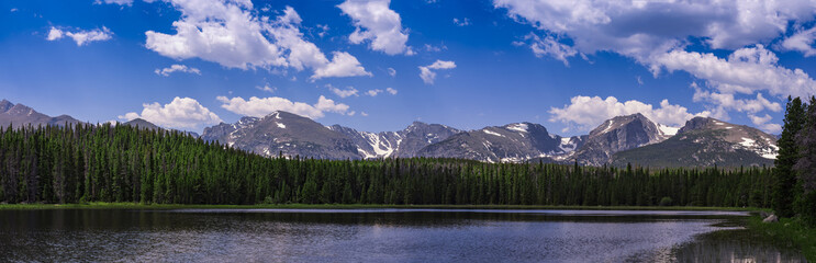 Panoramic view of Bierstadt Lake in Rocky Mountain National Park, Colorado, USA
