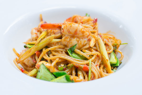 Grilled shrimp spicy spaghetti