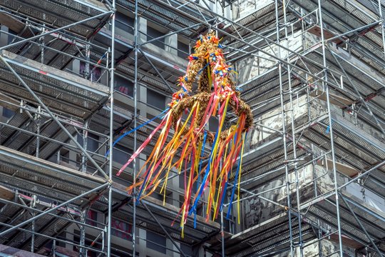Richtkrone &ndash; Rohbaufertigstellung