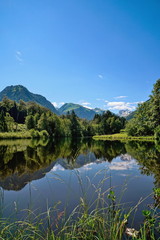 Fototapeta na wymiar See in den Alpen, Bayern