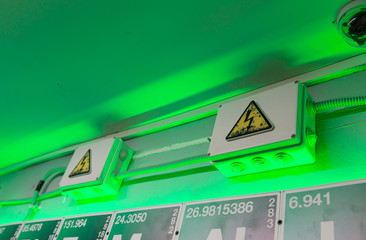 Electricity warning box