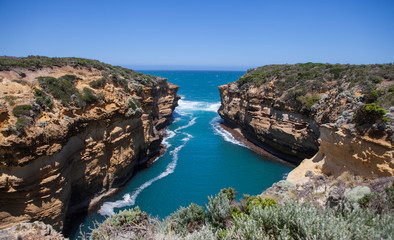 Thunder Cave in great ocean road