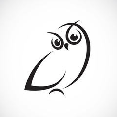 Obraz premium Vector of owl design on white background. Birds. Animals.