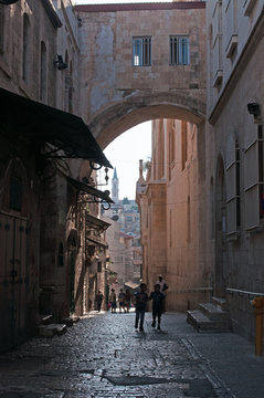Gerusalemme: l'arco dell'Ecce Homo all'esterno dell'omonima chiesa nella citt&agrave; vecchia il 6 settembre 2015