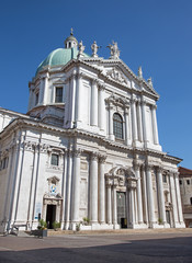 Fototapeta na wymiar Brescia - The Dom (Duomo Nuovo).
