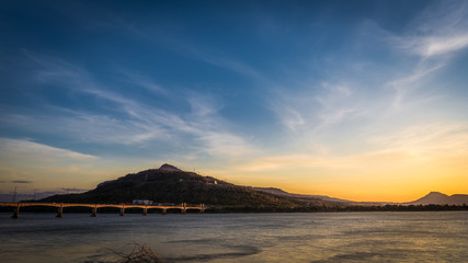 Obraz premium Sunset at Mekong river in Pakse, Chamapsak, Laos