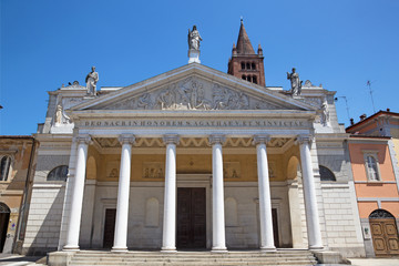Fototapeta na wymiar CREMONA, ITALY - MAY 24, 2016: The church Chiesa di Santa Agata.