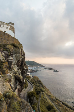 Castelsardo, scogliera